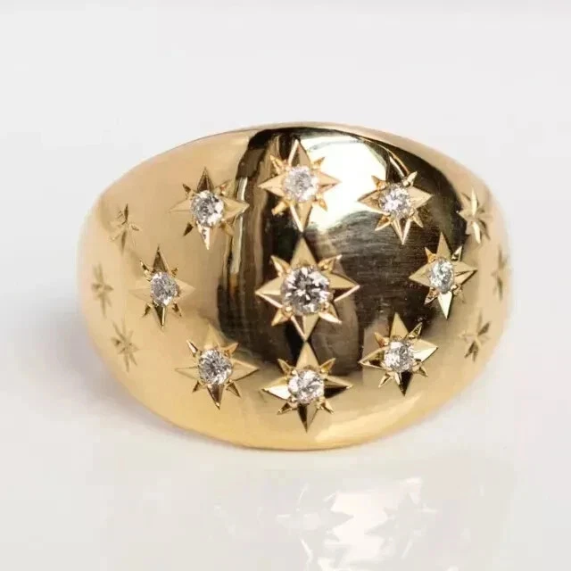 Anillo Cúpula Con Estrella Redonda 1.09CT Diamante Creado en Laboratorio 14K Anillo Chapado en Oro Amarillo Foto 1 de 4