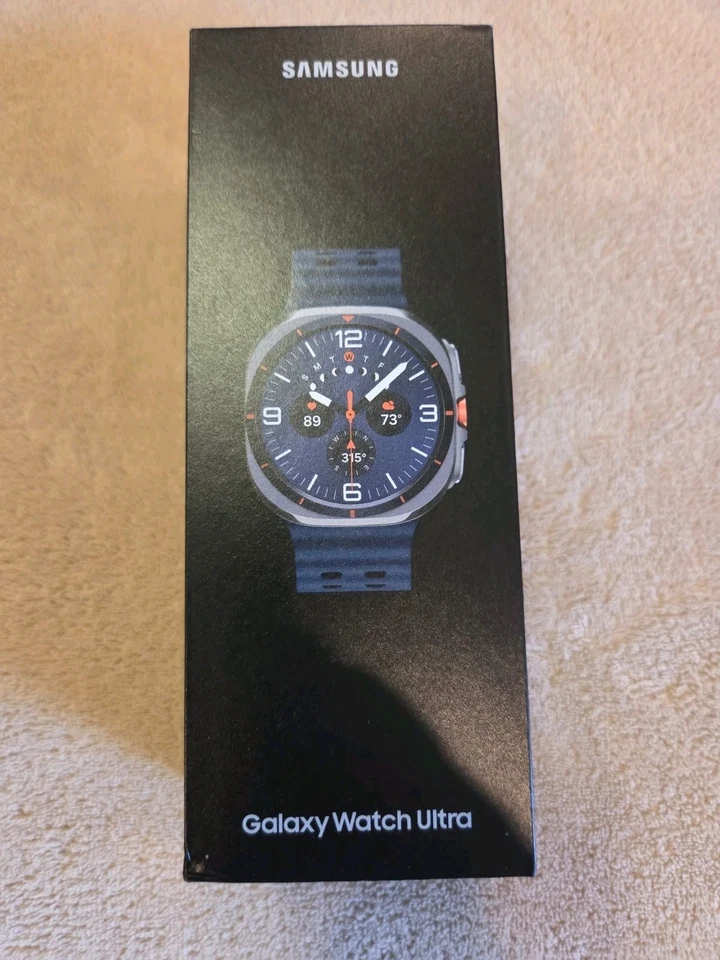 Samsung Galaxy Watch Ultra 47MM LTE 2025 US Version Titanium Blue mit extra Armbändern - Bild 1 von 4