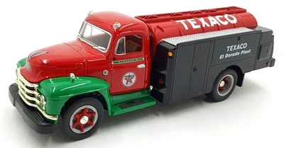 First Gear 1/34 Scale 18-2197 - 1955 Diamond T Fuel Tanker - Texaco - Image 1 of 4