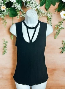 Blusa sin tirantes LNA negra acanalada talla pequeña con tiras cuello en V sin tirantes Baddie - Imagen 1 de 6