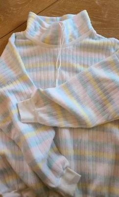 Sudadera De Colección Para Mujer Tejida Eléctrica Co Stock Muerto L A XL Vellón Pastel Foto 1 de 4