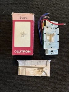 Atenuador preestablecido de un solo polo/3 vías AYF-103P-WH Lutron A 120V, 60Hz - Imagen 1 de 3