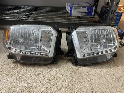 Par de bombillas LED blancas carcasa faros cromados Toyota Tundra Foto 1 de 4