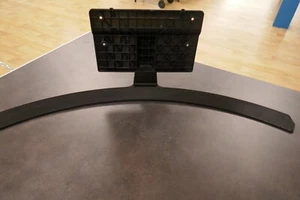 Pieds de TV LG 43UJ635V (occasion) - Photo 1/6