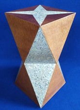 TAVOLINO IN LEGNO A COLONNA POLIEDRICA -STILE ART DECO- RADICHE PREGIATE -XX SEC