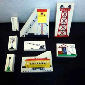 Lionel train railroad crossing Lionelville wood Cat's Meow shelf sitter lot - Picture 1 of 2