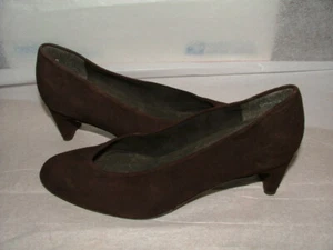NEW WOB STUART WEITZMAN HEEL SIZE 5 1/2 M SUEDE LEATHER MADE IN SPAIN BROWN #350 - Picture 1 of 7
