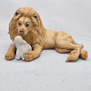 Enesco "Peace on Earth" Lion and Lamb Statue 1987 Betty Chaisson Figurine - Picture 1 of 5