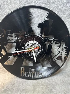 THE BEATLES - Wall Clock - 30 cm diameter Laser Openwork Vinyl - Used Tested - Picture 1 of 6