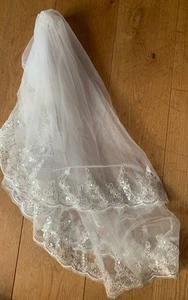 Vintage Bridal Veil Sequin Scalloped Edge Tiers (A) - Picture 1 of 8