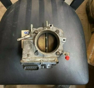 TOYOTA SIENNA LEXUS RX330 2004-2006 04-06 CARROCERÍA DEL ACELERADOR CONJUNTO DE VÁLVULA OEM Foto 1 de 4