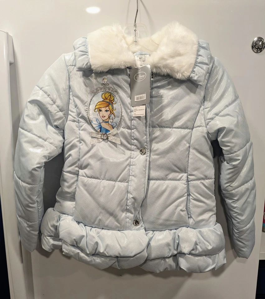 🏰 JAQUETA BUFANTE AZUL/BRANCO CINDERELA CINDERELA MENINAS LOJA DISNEY 7/8 🔥NOVA COM ETIQUETAS - Imagem 1 de 4