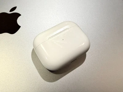 Apple AirPods Pro 2da Generación con Estuche y Caja de Carga Inalámbrica MagSafe Foto 1 de 4