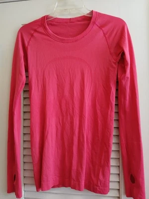 Camisa de manga larga Lululemon Swiftly Tech (coral) rosa anaranjado talla 6 agujeros para el pulgar Foto 1 de 4