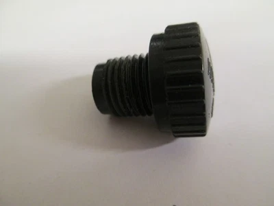 GITANE TESTI FANTIC CIMATTI  MINARELLI P6 P4  NOS  OIL FILLER PLUG SPORTS MOPED - Image 1 of 3