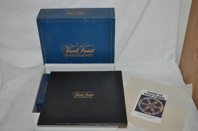 1981 complete TRIVIAL PURSUIT MASTER GAME GENUS EDITION  VINTAGE FUN EUC - Image 1 of 4