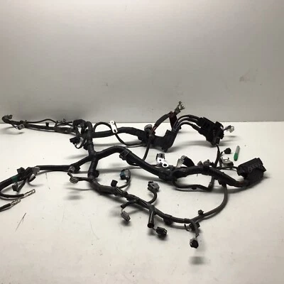 Chicote de fios para motor Toyota Corolla S A/T 2015 fabricante de equipamento original 82121-0z422  - Imagem 1 de 4