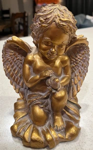 De colección 1993 Figi Graphics Querubín sosteniendo un pájaro resina dorada ángel sujetalibros - Imagen 1 de 6