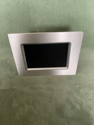 Philips Digital Picture Frame 7FF1 Frame Only Silver With Stand, No Adapter - Image 1 of 4