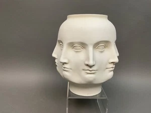 Vintage TMS 2005 White Perpetual Faces Vase Dora Maar Fornasetti Style Vitruvian - Picture 1 of 7