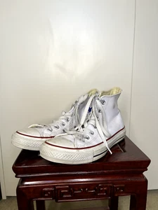 CONVERSE Unisex White Leather Chuck Taylor All Star Hi-Tops - Sz W 7/ M 5 - Picture 1 of 7