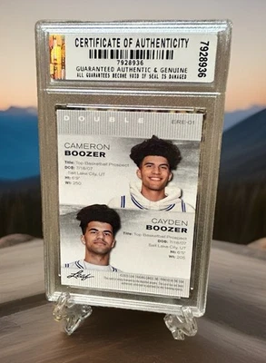 Cameron & Cayden Boozer 2025 Graduado Gem-Mt 10 Exclusivo Edición Novato #ERE-01 Foto 1 de 4
