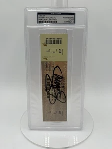 PSA /DNA Signed Autographed Manny Pacquiao vs Marquez III at MGM Grand - Picture 1 of 2