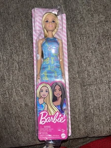 Barbie Doll With Blue Print Dress & Blonde Hair 2022 Mattel - New & Sealed - Picture 1 of 5
