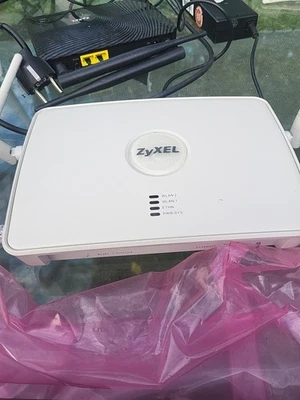Professioneller Access Point Zyxel NWA3560-N - Bild 1 von 2