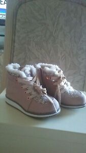 AUTHENTIC"SELF ESTEEM" BABY/TODDLER GIRL PINK W/SLVR SPARKLE HIGH TOP SHOES 7