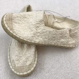 Circo Flats Ivory Cream Floral Slip On Girls  Rope Trim Shoe Size 13,2,4,5 (E04) - Picture 1 of 6