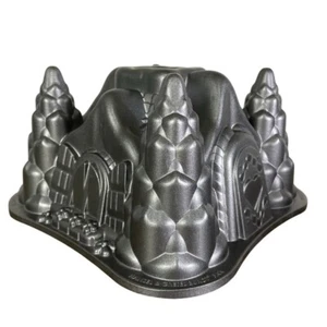 Nordic Ware Castle Bundt Cake Pan 10 Cup Cast Aluminum Mold Fantasy Medieval - Picture 1 of 15