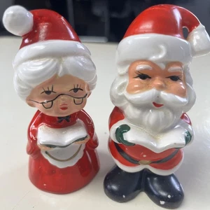 Vintage 4" Lefton Weihnachten Santa Mr Mrs Claus Salz- und Pfefferstreuer singende Weihnachtslieder - Bild 1 von 4