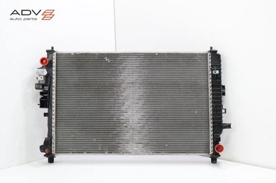 Chevrolet Malibu 2019-2025 motor 1,5 L refrigerante radiador de refrigeración OEM Foto 1 de 4