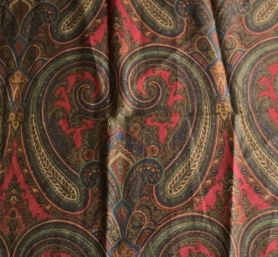 Ralph Lauren  Galsworthy Paisley Crimson 26"x26" Fabric Remnant - Image 1 of 2