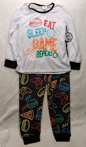 District Planet Gaming Themed 2-Piece Pajama Set Boys' Size M(8-10)/New - Picture 1 of 8
