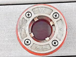 Ridgid 1-1/2” Threading Die Head 12-R Pipe Threader Head 12R Thread NPT FREE S&H - Picture 1 of 9