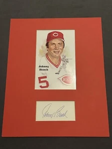 Johnny Bench Signed Index Card Matted w/ Perez Steele 8x10 Display JSA LOA HOF  - Picture 1 of 3