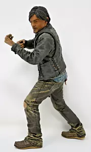 Daryl Dixon The Walking Dead Zombie Actionfigur 9" GUC - Bild 1 von 10
