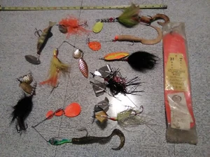 11 Vintage Musky Baits Spoons Or Spinners - Picture 1 of 6