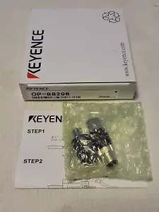 Keyence OP-88296 M12 Adattatore/connettore cablabile da campo maschio 4 pin - Foto 1 di 1