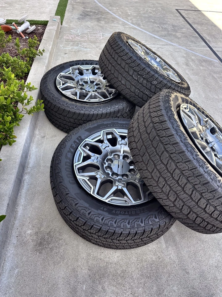 New 2025 H2 Hummer LT305/55R22 Goodyear Wrangler Territory AT - 22" Rims + Tires - Image 1 of 4