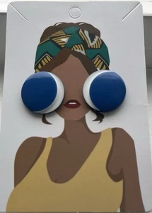 Bleu&white Stud Earrings - Picture 1 of 4