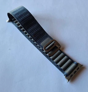 Unused Original MEDIUM (M) Apple Watch 49mm ALPINE LOOP BLUE Band in Bulk Pkg - Picture 1 of 10