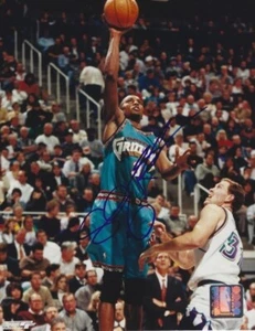 Signed  8x10 SHAREEF ABDUR-RAHIM Vancouver Grizzlies Autographed Photo w/COA - Picture 1 of 1
