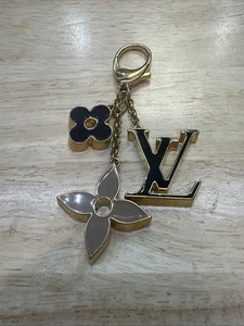 Louis Vuitton Fleur de Monogram Charm M67119 dorado negro - Imagen 1 de 7