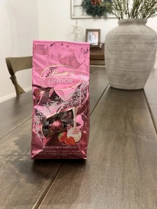 Lindor Erdbeeren & Sahne weiße Schokolade Trüffel, 19oz (1 Pfund 3 Unzen) B.B. 9/25 - Bild 1 von 2