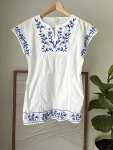 Girl's CREWCUTS Coverup Dress Floral Embroidered Blue & White Size Medium 8-9 - Picture 1 of 3