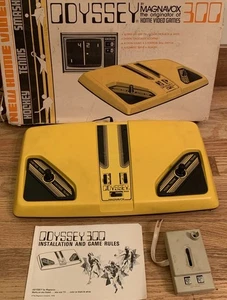Vintage 1976 Magnavox Odyssey 300 Video Game System Konsole in Box mit Adapter - Bild 1 von 8