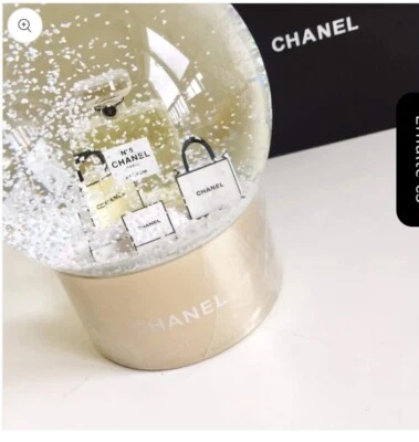 Chanel Gold Limited Ediction Snow Globe, Schneeparfüm Globe, Perfume Detail